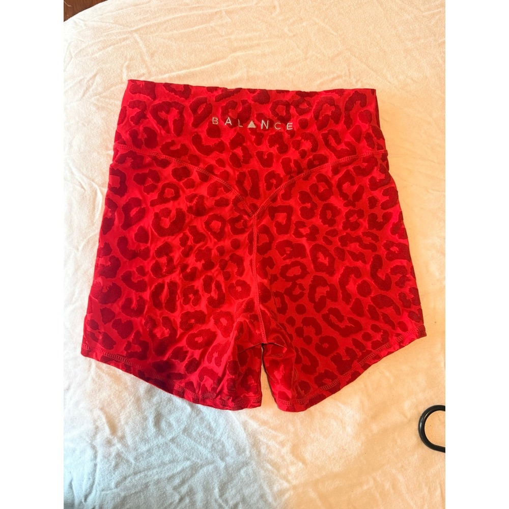 Cheetah‎ hot RED BALANCE ATHLETICA workout shorts women's m velvet
